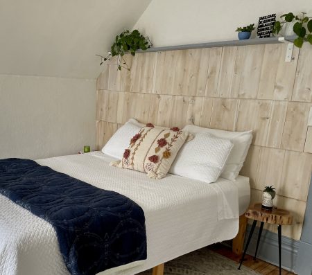  Cedar-Life-Unfolding-Shake-Bedroom-Wall