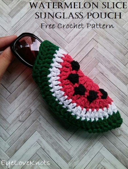 Crochet-Watermelon-Slice-Sunglass-Pouch.