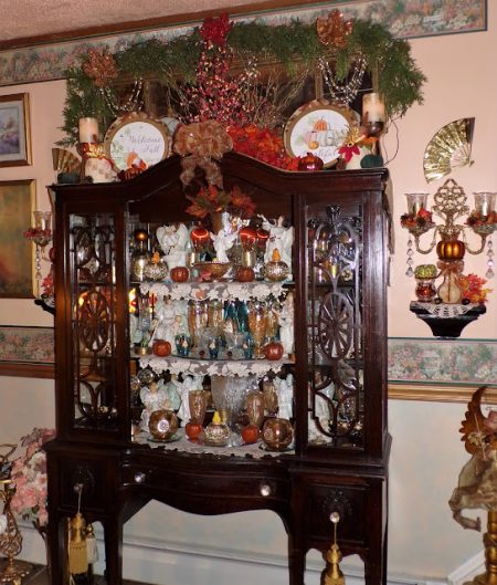 Debbie-Dabbles-Fall-China-Hutch