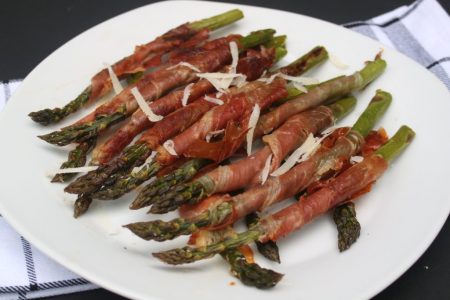 Porcsciutto-Wrapped-Asparagus.