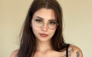 Natalie King OnlyFans, Online Presence, and Growing Popularity