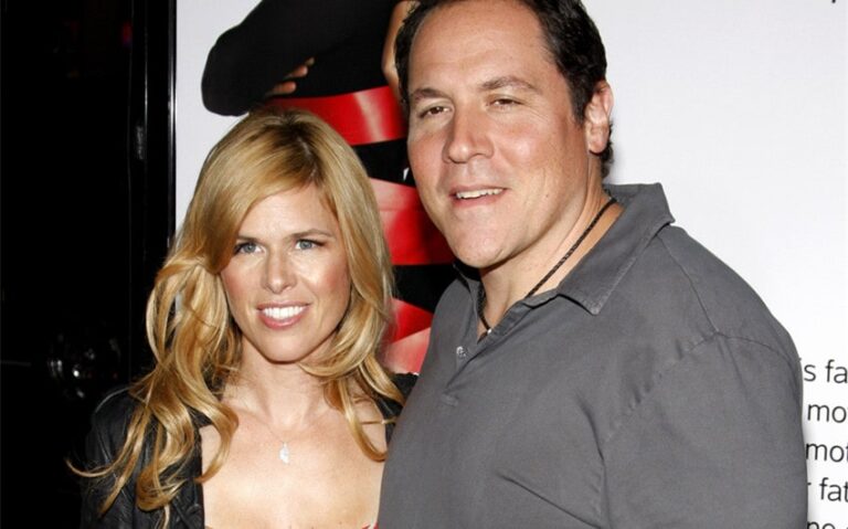 jon favreau wife